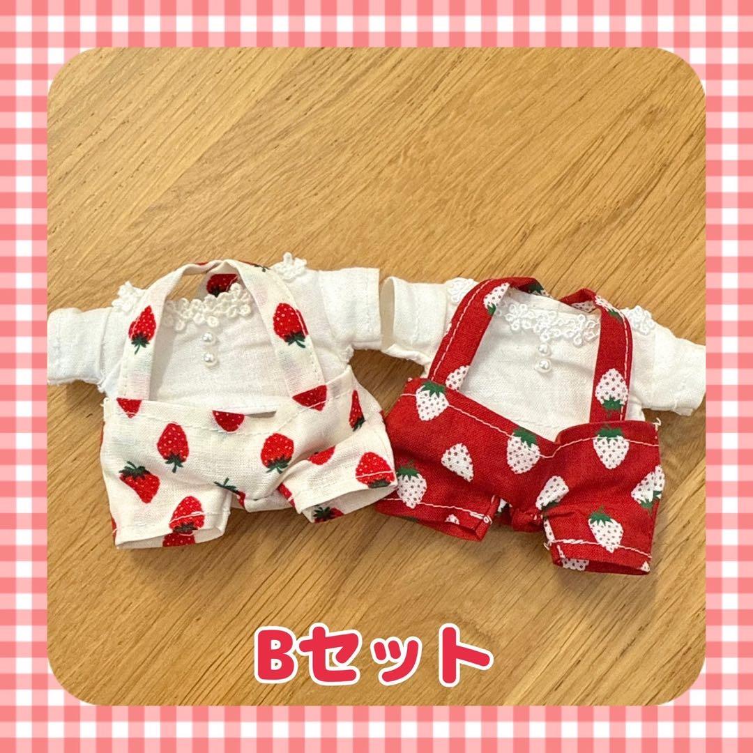 いちごのお洋服セット