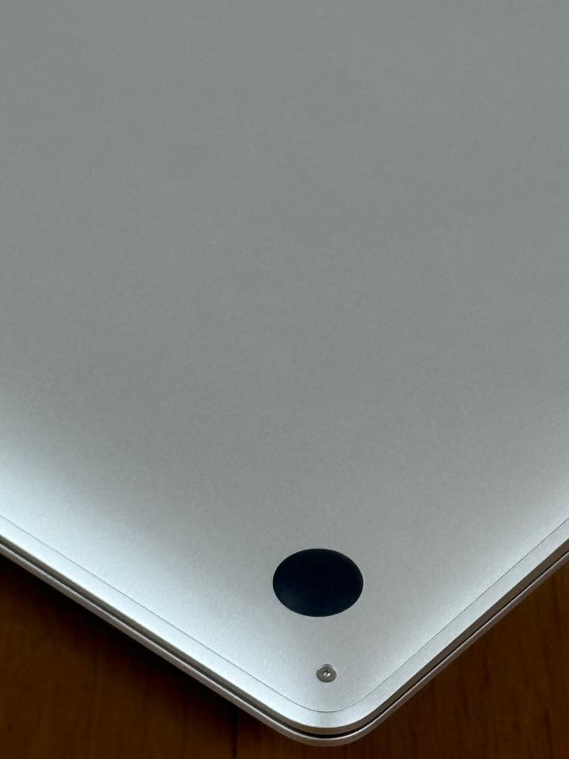 MacBook Air M1（8GB / 256GB）+Magic mouse