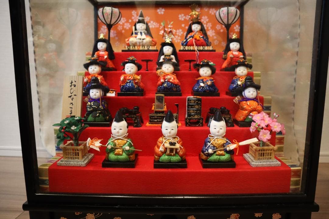 雛人形ケース飾り