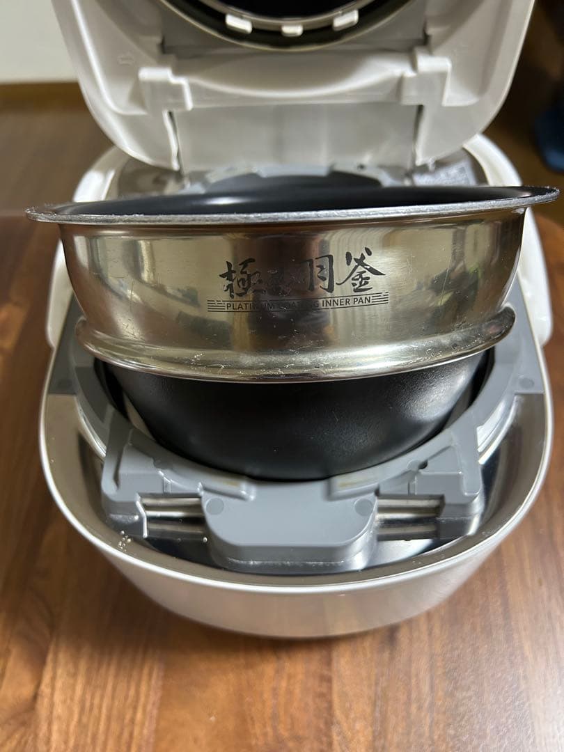 象印 炊飯器 3.5 合 圧力IH式 極め炊き NP-QA06