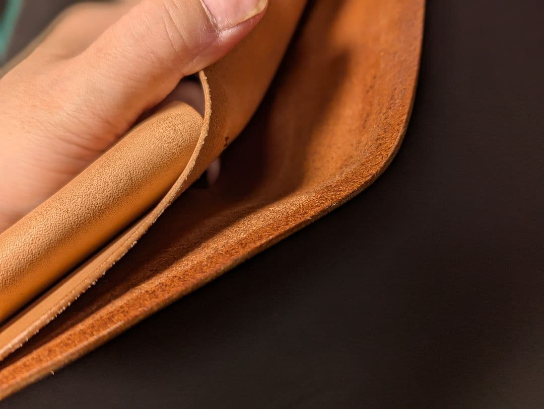 2つ折りウォレット 栃木レザー