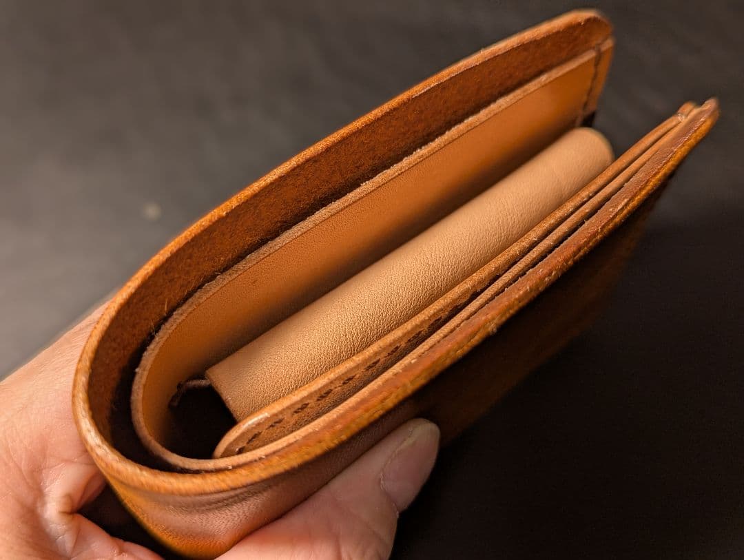 2つ折りウォレット 栃木レザー