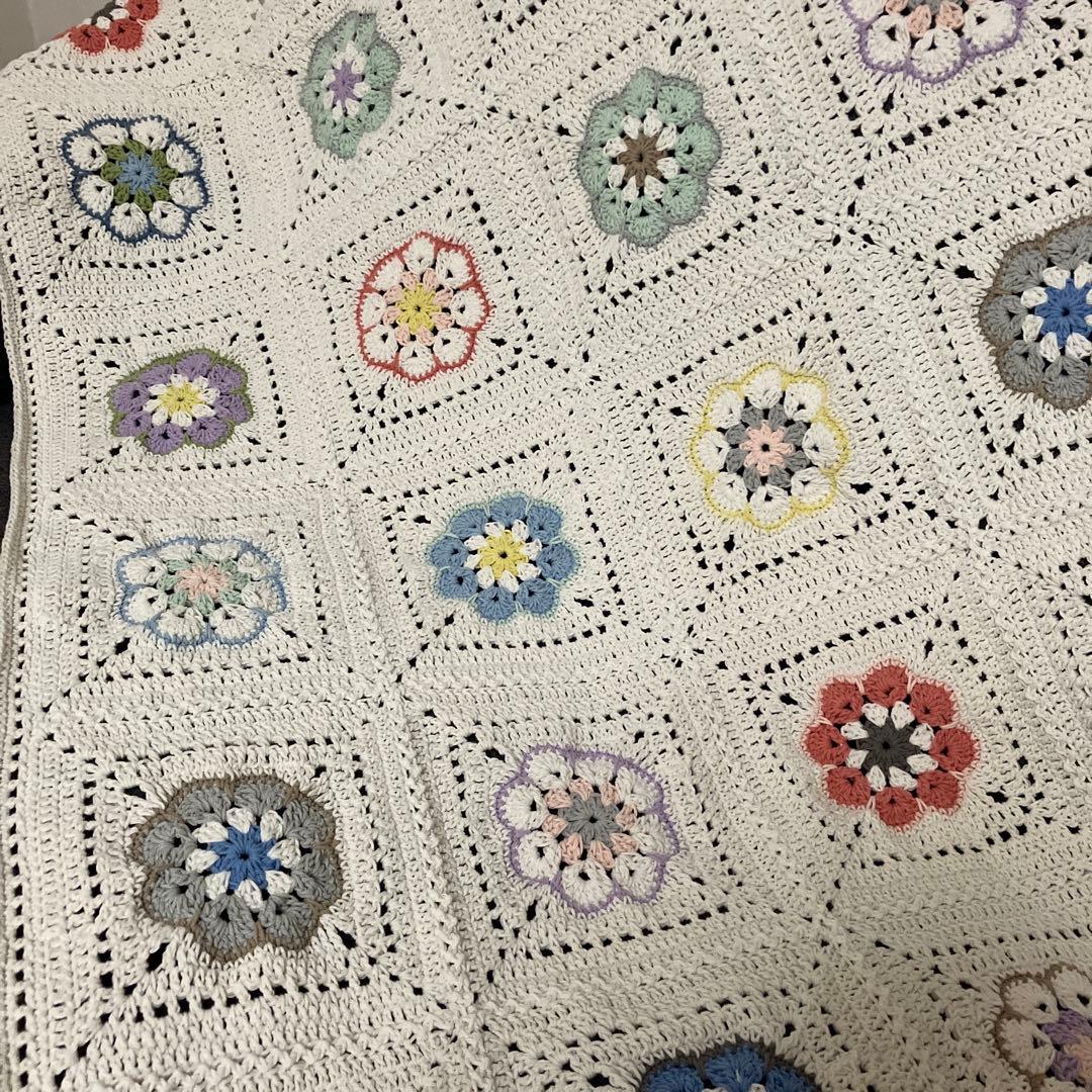 手編みブランケット　マルチカバー　ベッドカバー