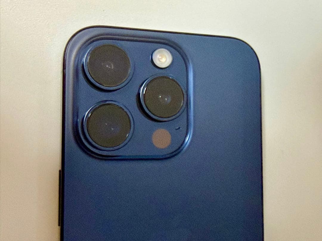 iPhone 15 pro 128GB SIMフリー ブルーチタニウム