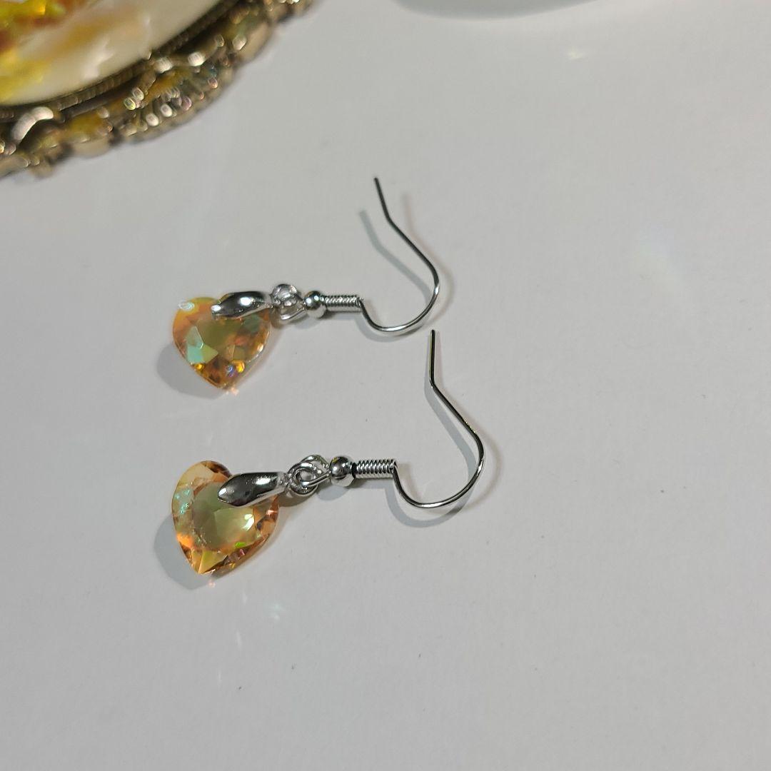 ハンドメイドピアス1609