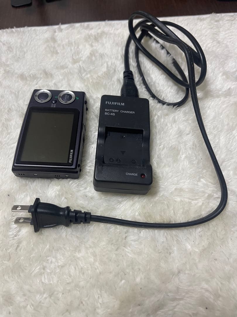 【美品】　FUJIFILM FINEPIX Z10 fd