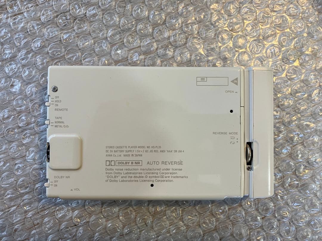 AIWA remote HS-PL35　カセットプレイヤー ホワイト