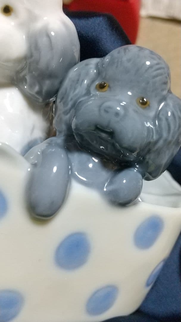 フィギュリン 双子のプードル