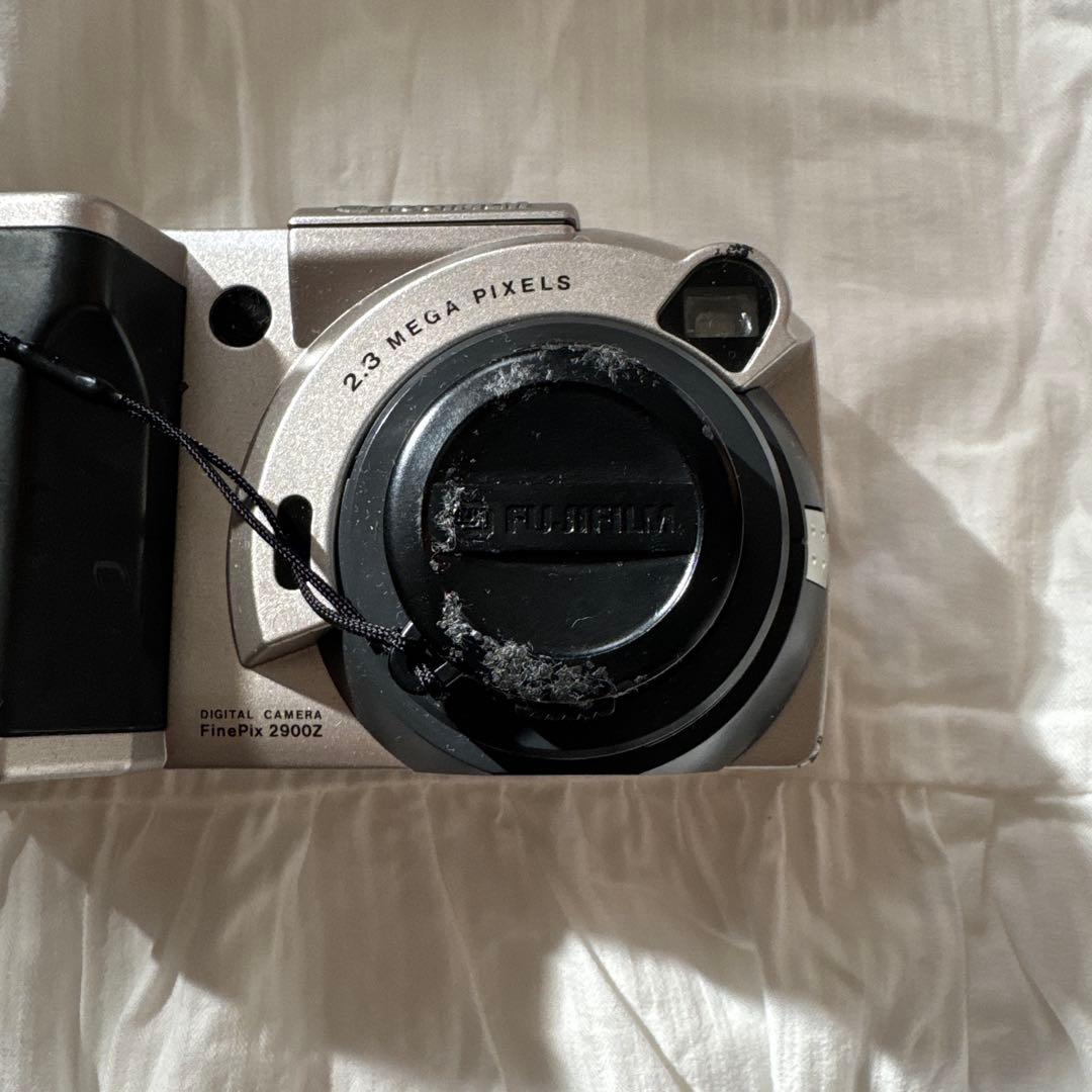 富士フィルム　Finepix 2900Z・（新）バッテリー付き