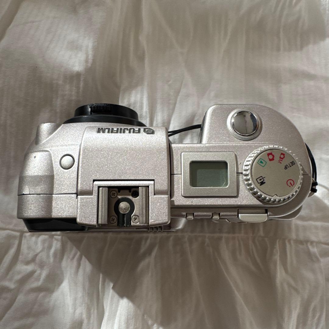 富士フィルム　Finepix 2900Z・（新）バッテリー付き