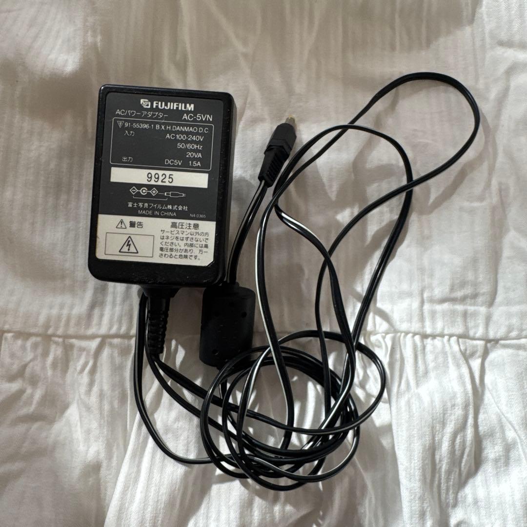 富士フィルム　Finepix 2900Z・（新）バッテリー付き