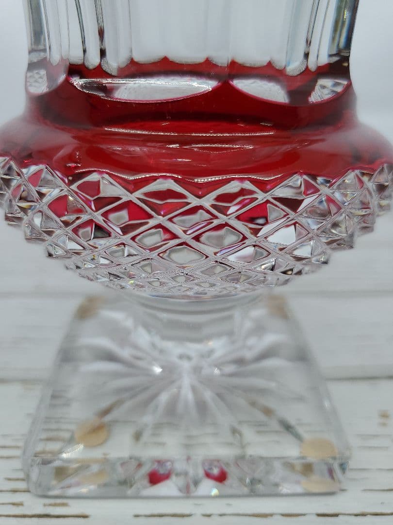 SAINT LOUIS サンルイ ヴェルサイユ　高20.5cm 赤被せ 花瓶