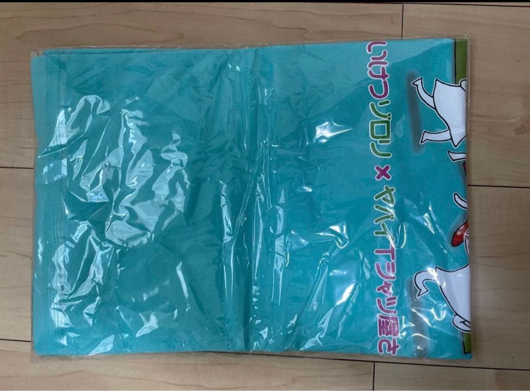 ヤバイTシャツ屋さんとかいけつゾロリのコラボTシャツ