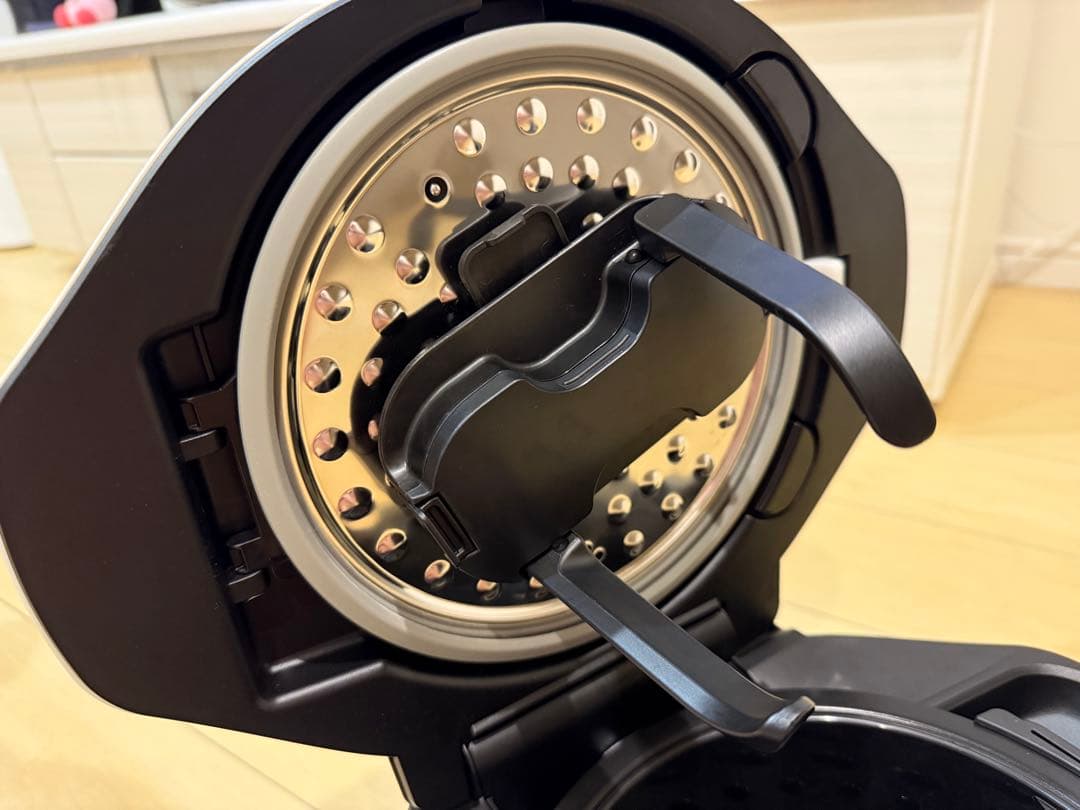 【美品】 HEALSiO 水なし自動調理鍋 KN-HW16G-W 1.6L