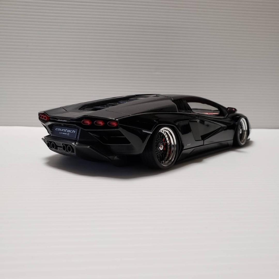 1/18 　ランボルギーニカウンタックLPI 800-4 カスタム
