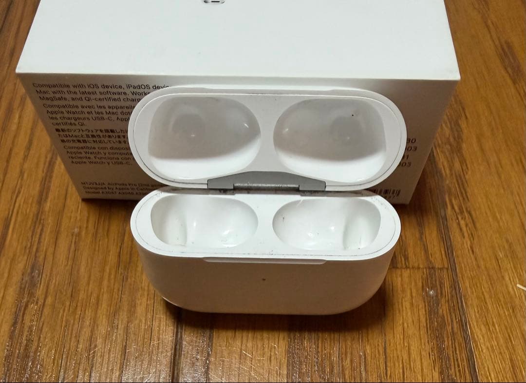 ね*ろ様 Apple AirPods Pro（第2世代） MTJV3J/A 本体