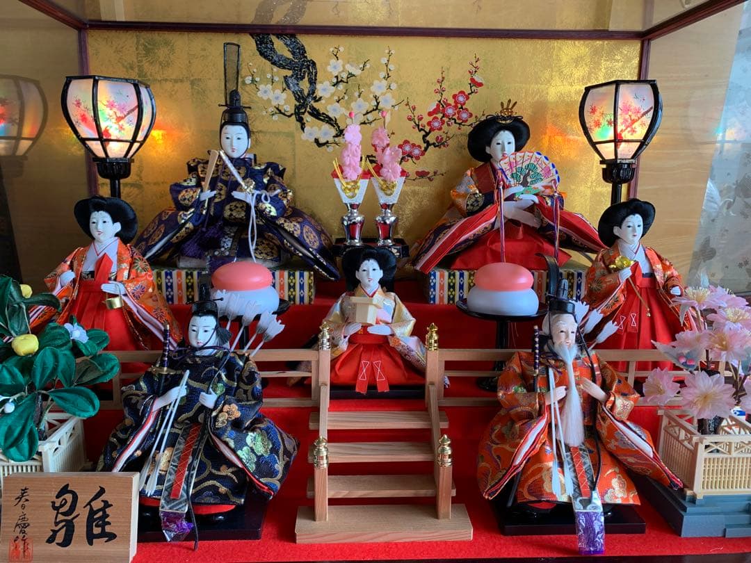 雛人形ケース付き　年代物