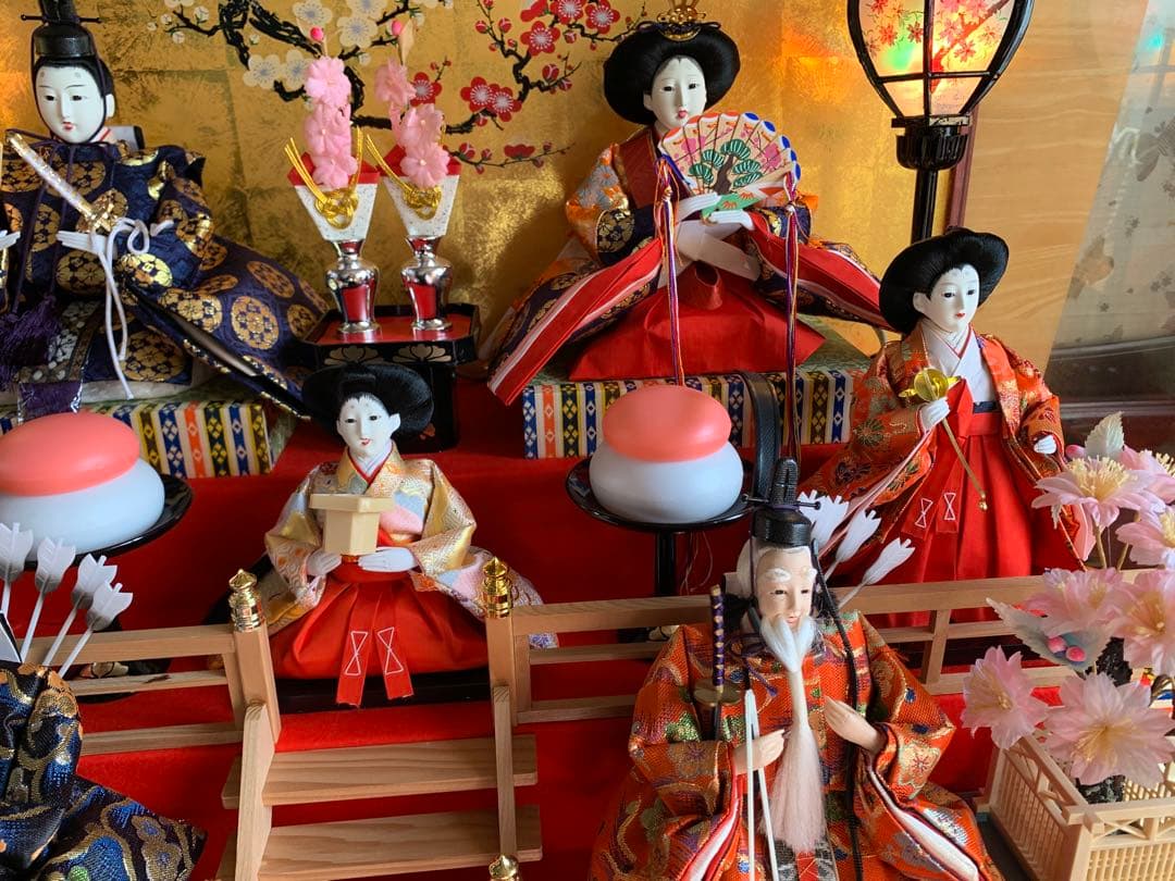 雛人形ケース付き　年代物