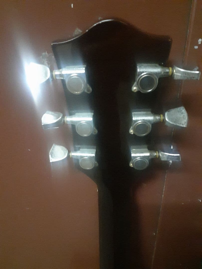 MadAxe サンバースト エレキギター 訳ありでジャンク扱いです。。