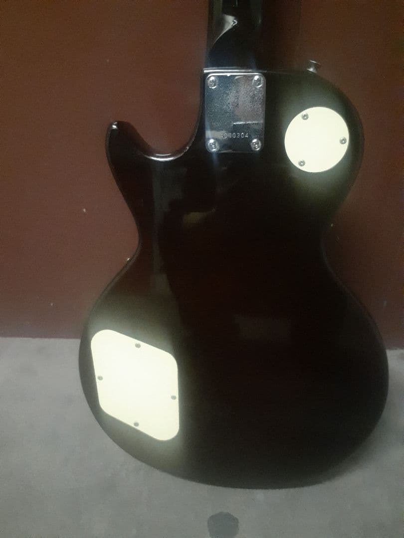 MadAxe サンバースト エレキギター 訳ありでジャンク扱いです。。