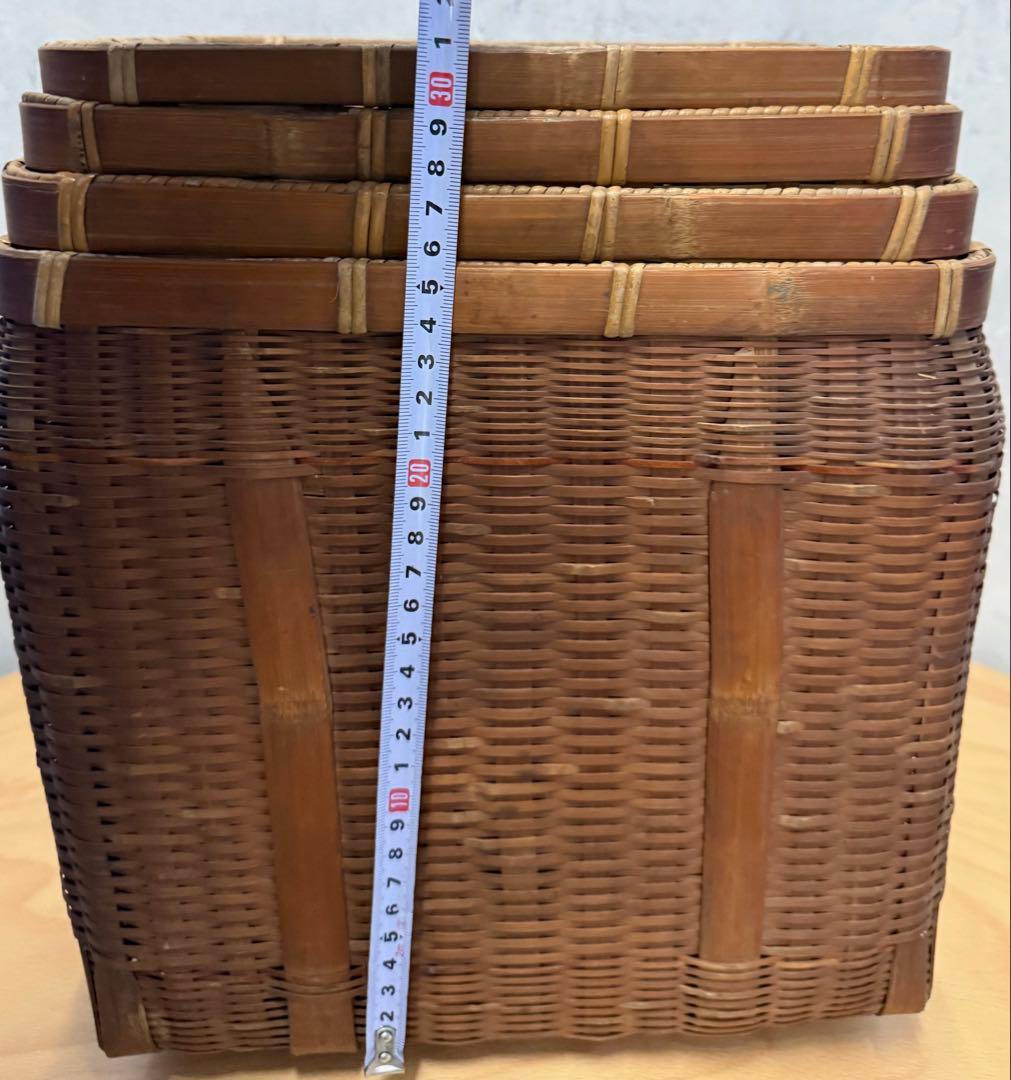 京都　美しい手編みのカゴ　四段重ね　ヴィンテージ　竹製スタッキングバスケット
