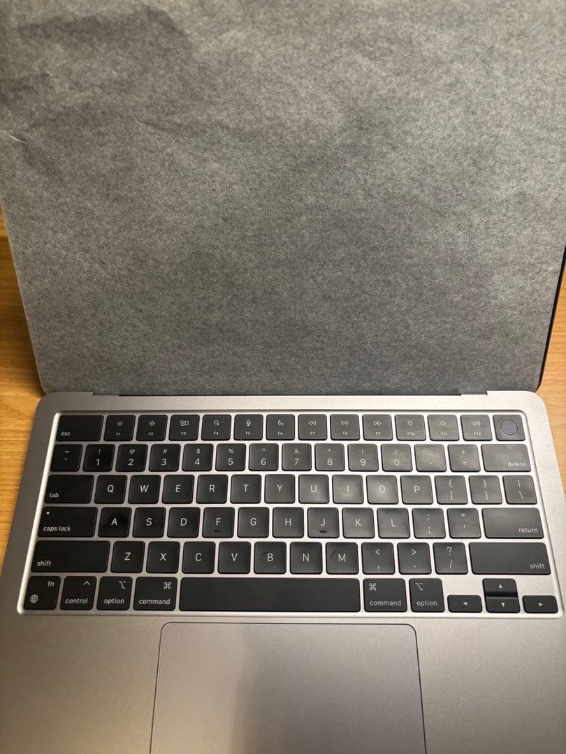 M3チップ搭載 13インチ MacBook Air スペースグレイ