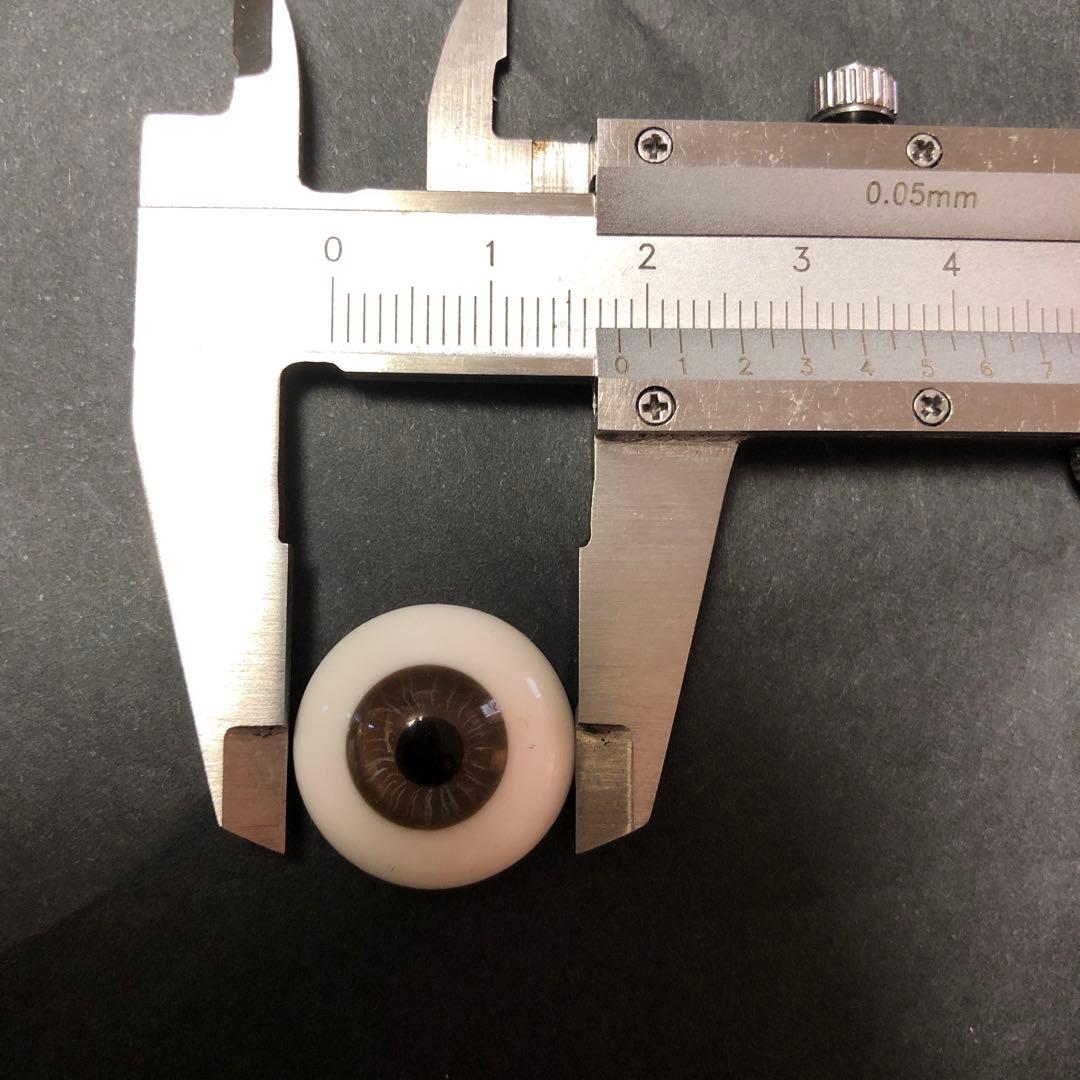 たぶん造形村グラスアイ　18mm ブラウン？グレー？系