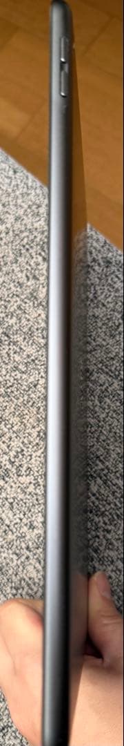 Apple iPad (第7世代) 本体+保護ガラス/ケース/箱付