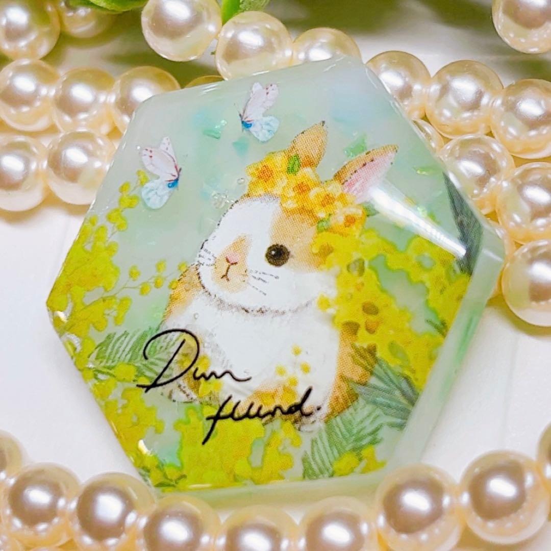 リリィ様お取置きです。SALE❣️レジンヘアゴム うさぎちゃん ミモザNo.910