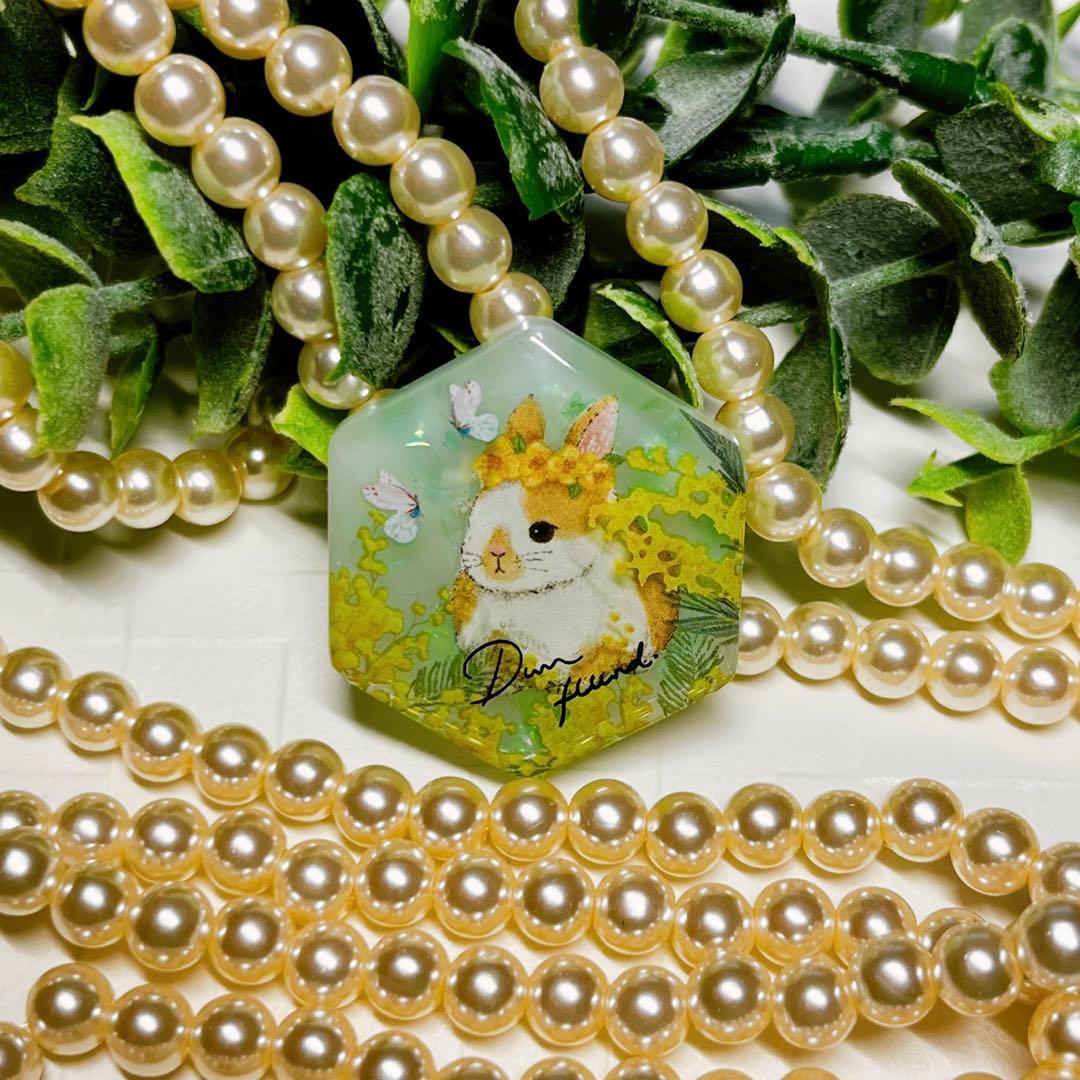 リリィ様お取置きです。SALE❣️レジンヘアゴム うさぎちゃん ミモザNo.910