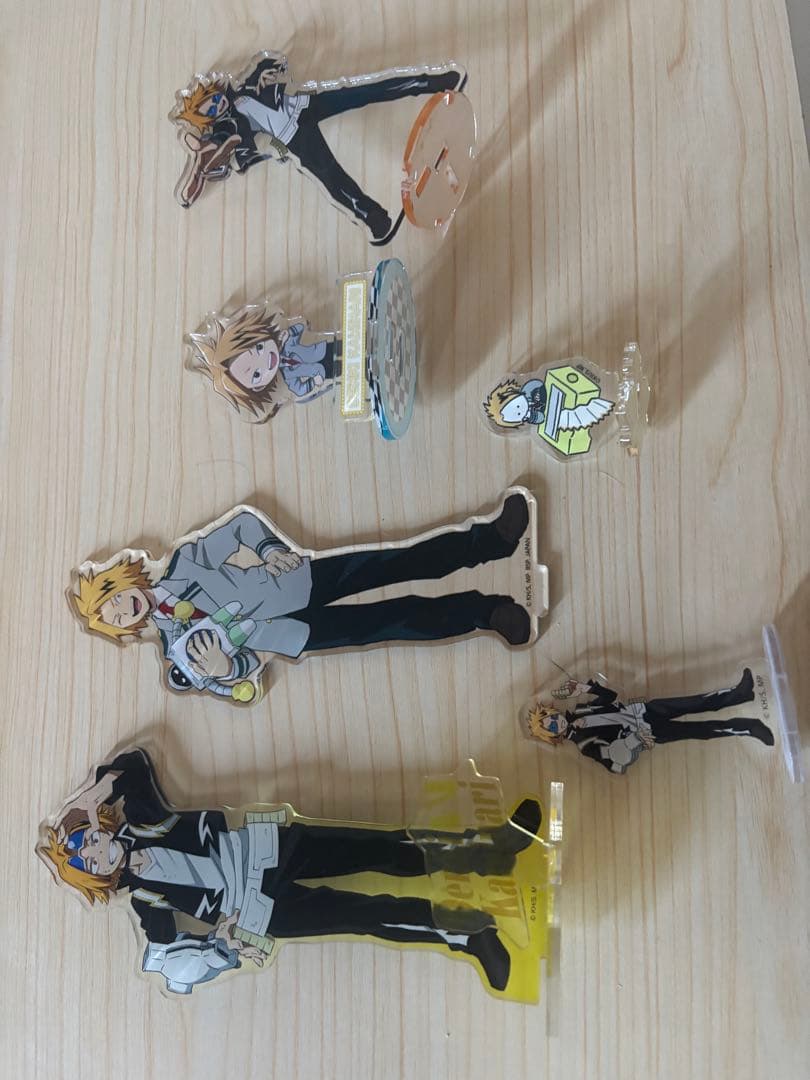 上鳴電気 缶バッジ、アクスタ、カード、フィギュアセット