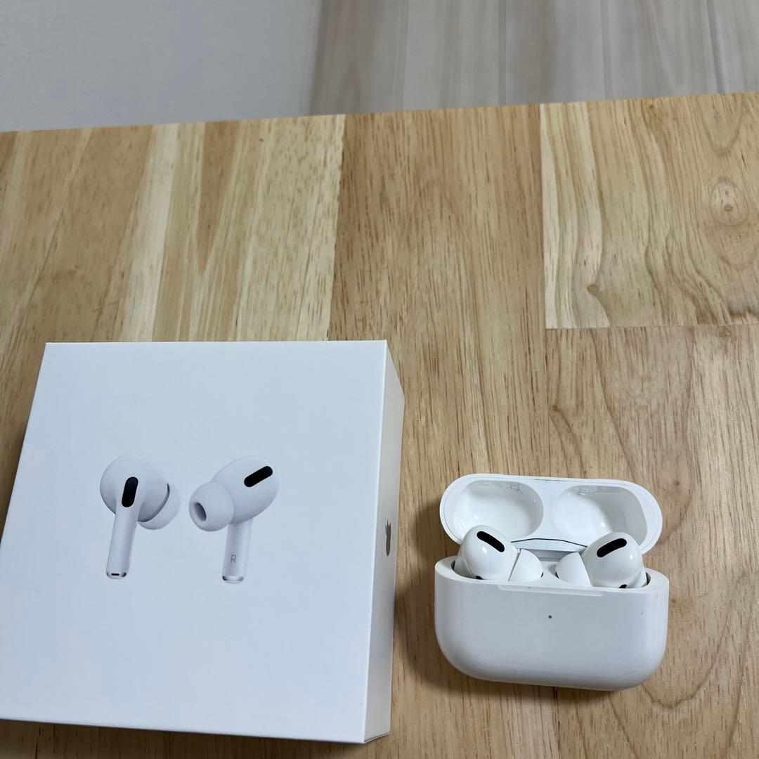Apple AirPods Pro 初代 ワイヤレスイヤホン 本体