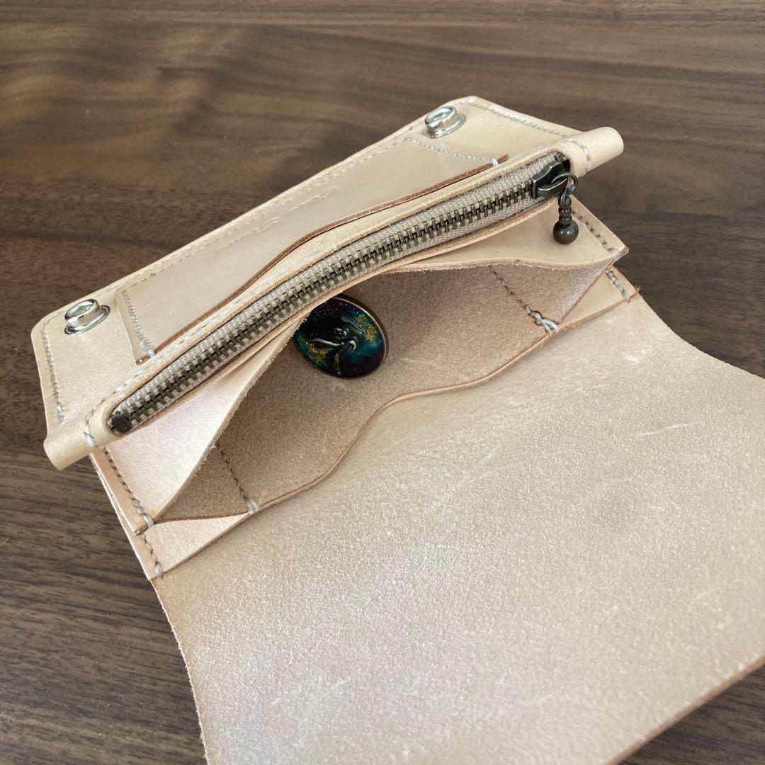 ☆ハンドメイド 272☆本革 牛革 ヌメ革 総手縫い ミドルトラッカーウォレット