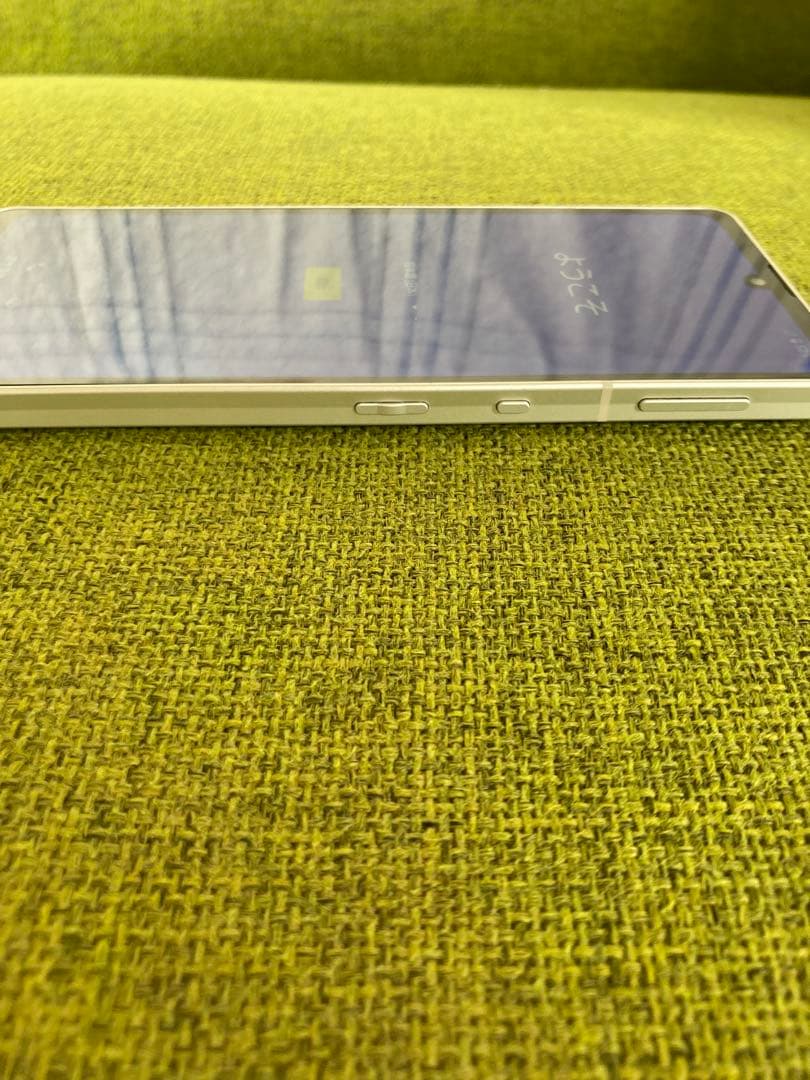 AQUOS sense6 シルバー SH-RM19 楽天　SIMフリー