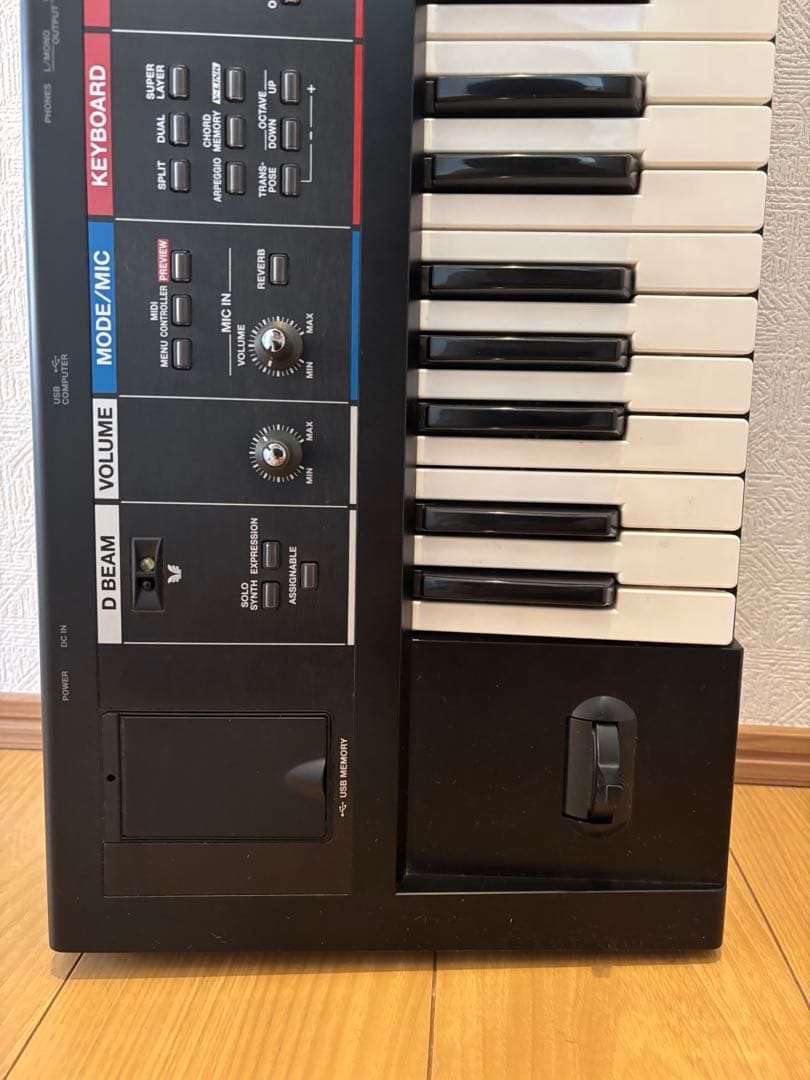 Roland JUNO-Di シンセサイザー 61鍵 専用ケース付き