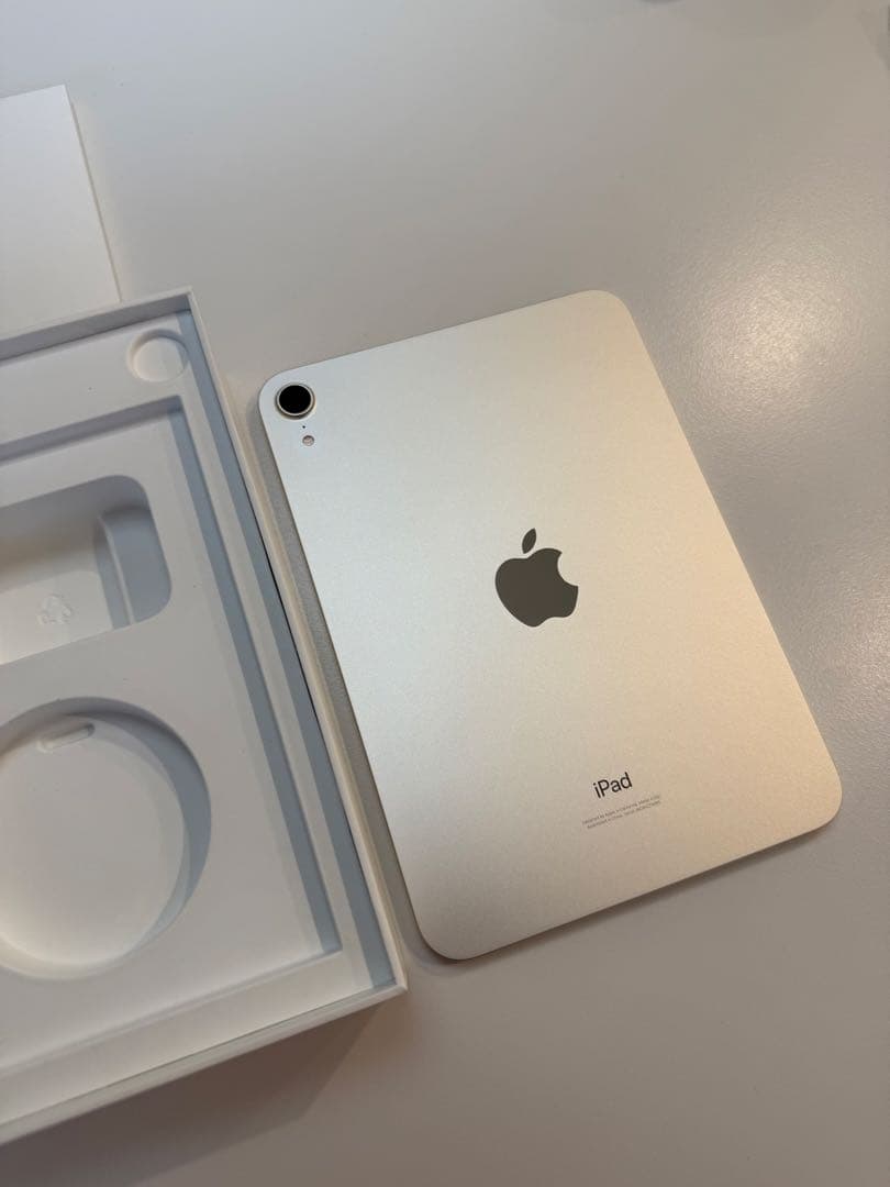 iPad mini 6世代　64GB Wi-Fiモデル　スターライト