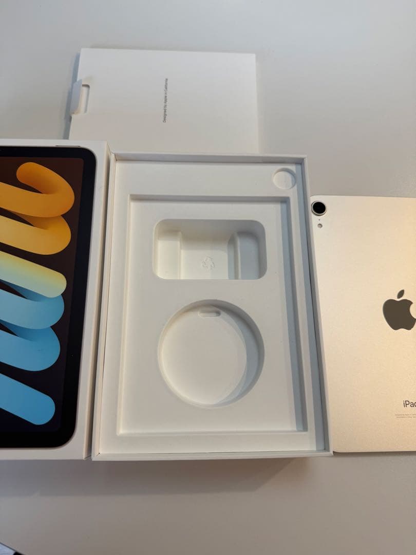 iPad mini 6世代　64GB Wi-Fiモデル　スターライト