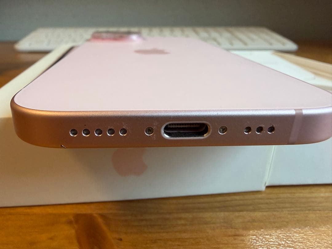 iPhone15 ピンク 128GB SIMフリー