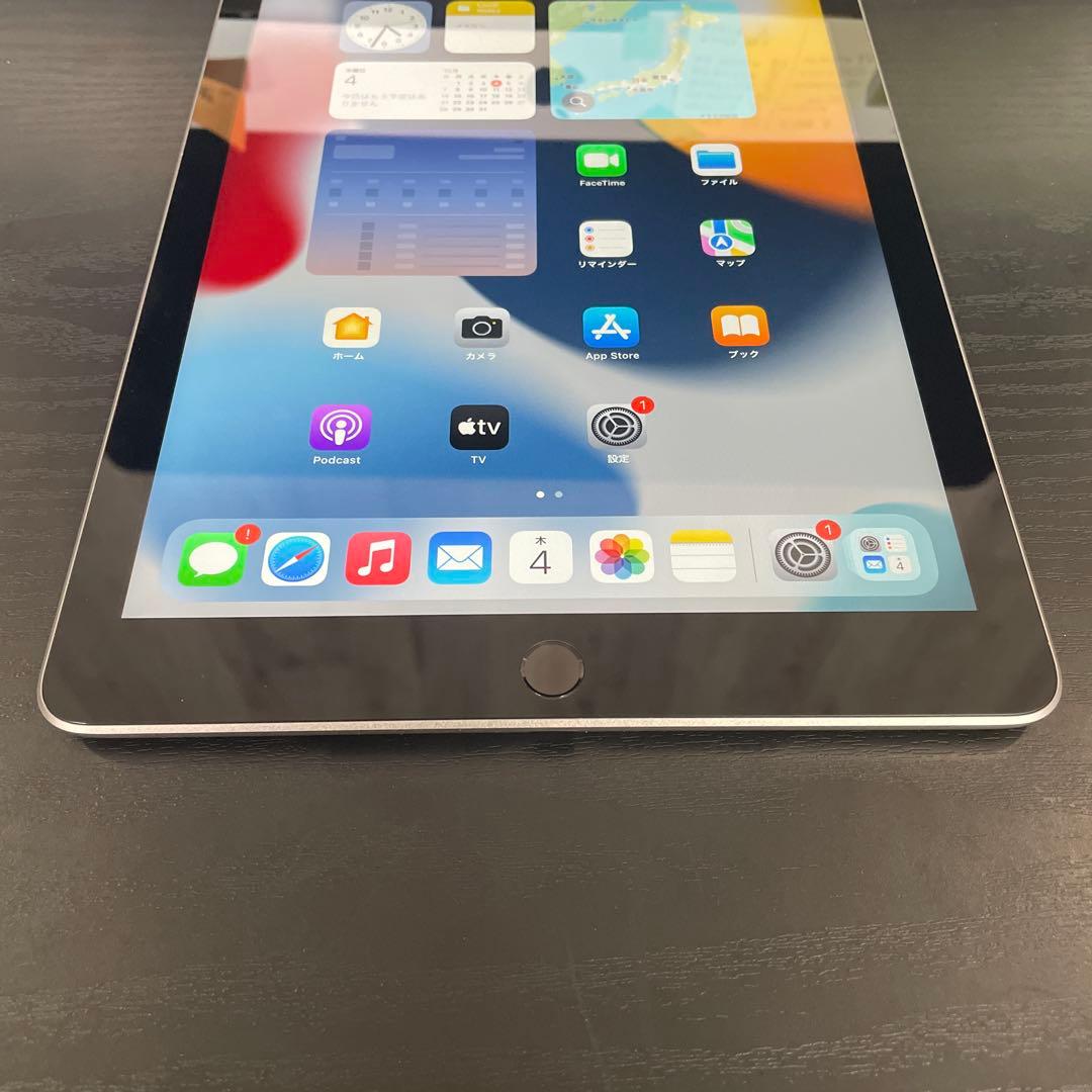 Apple iPad 第6世代　32GB
