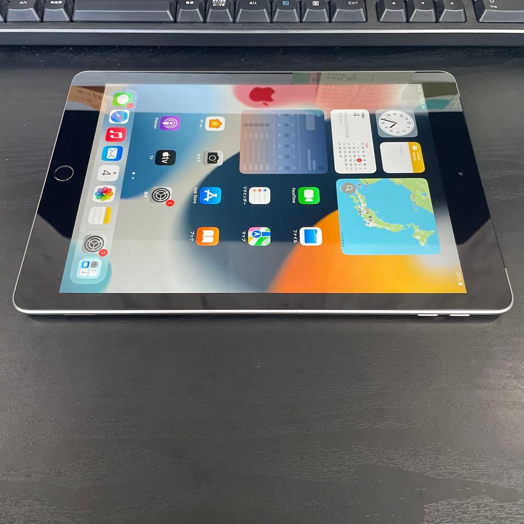 Apple iPad 第6世代　32GB
