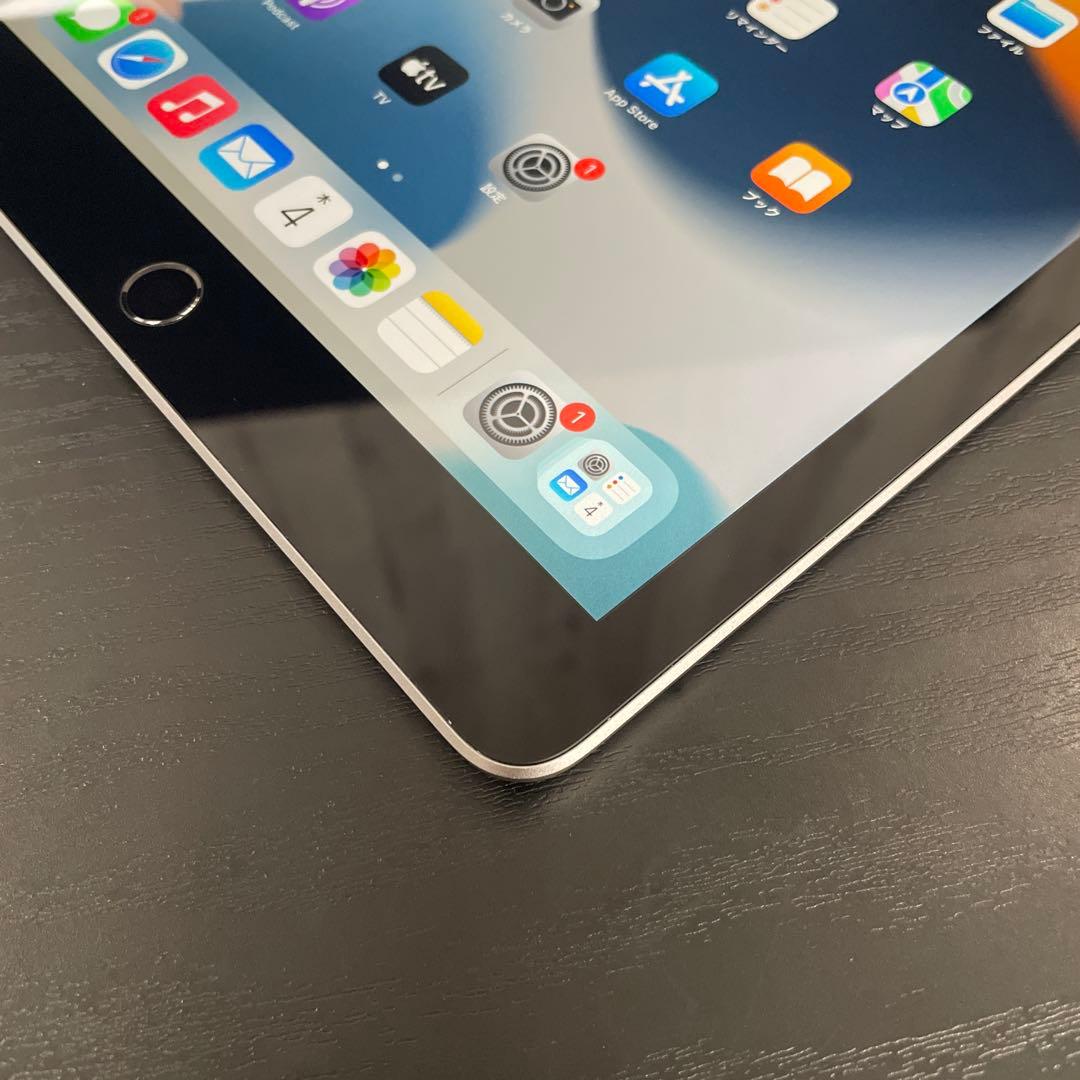 Apple iPad 第6世代　32GB