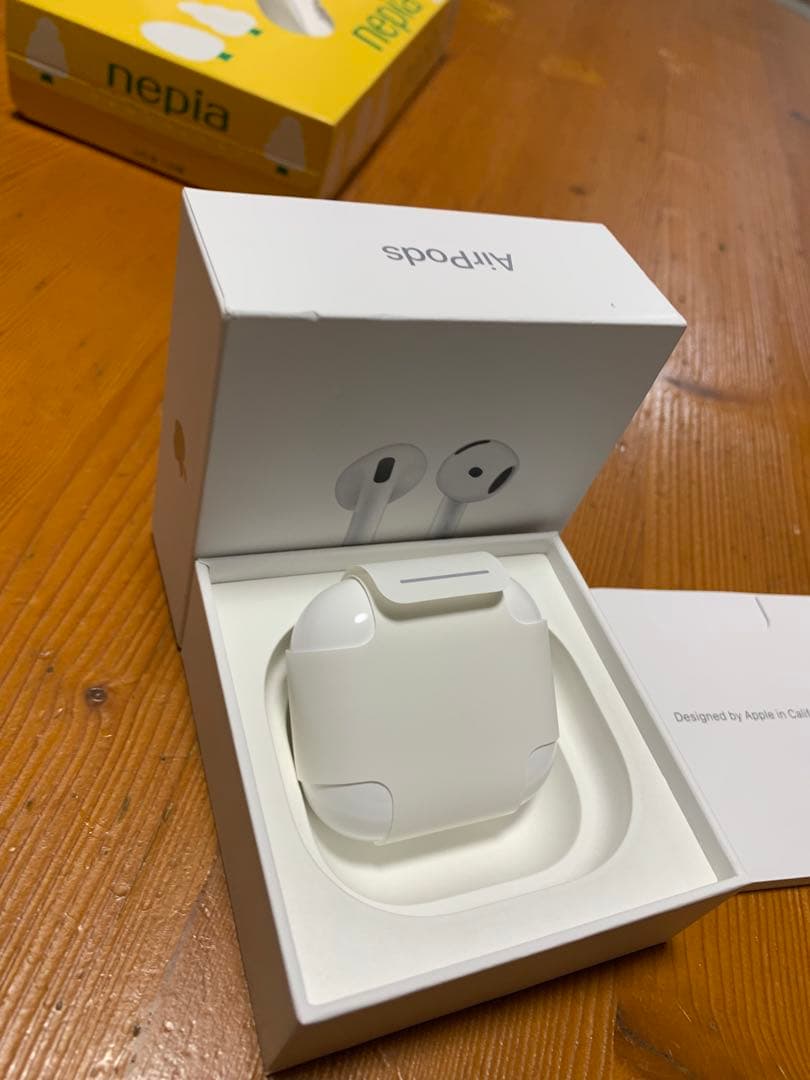 AirPods4本体 ホワイト 充電ケース付き