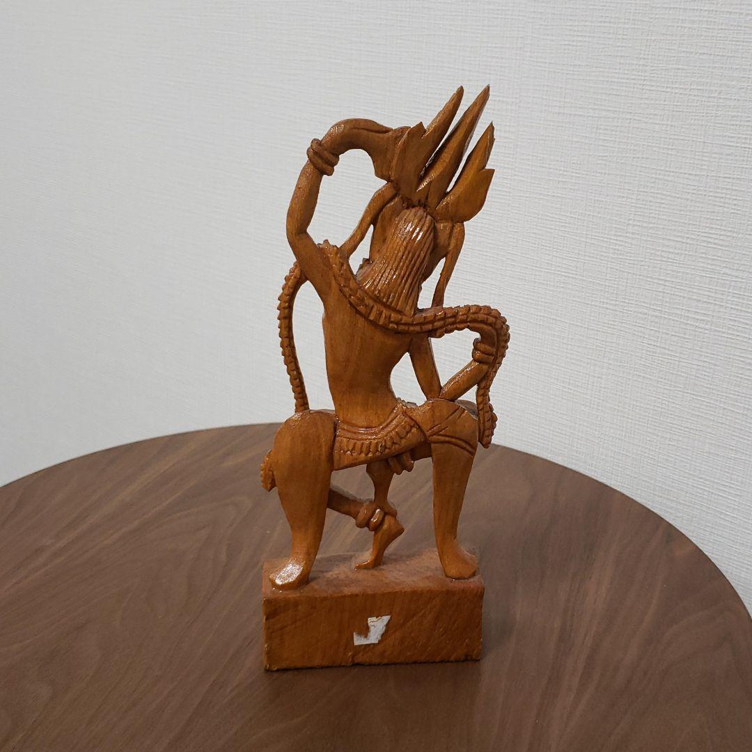 カンボジア製　手彫り木製置物