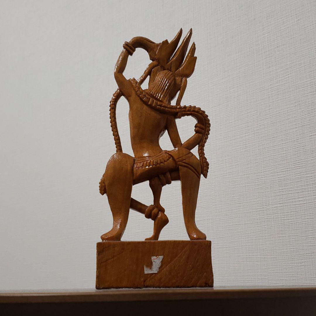 カンボジア製　手彫り木製置物