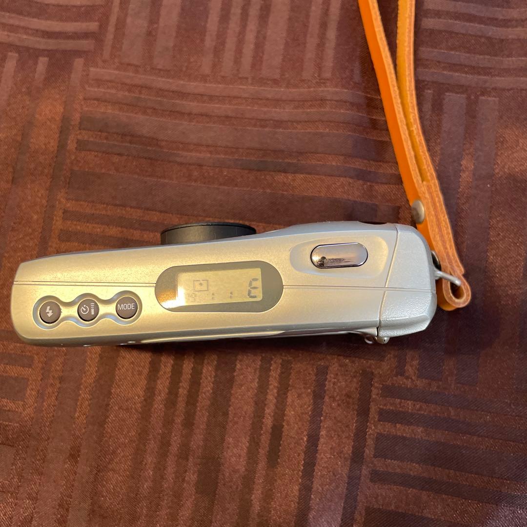 まるお　RICOH R10 シルバー コンパクトフィルムカメラ