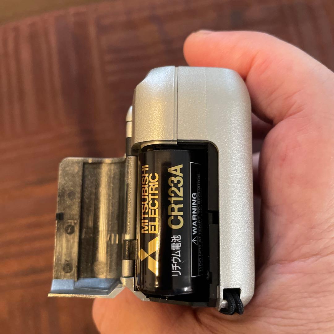 まるお　RICOH R10 シルバー コンパクトフィルムカメラ