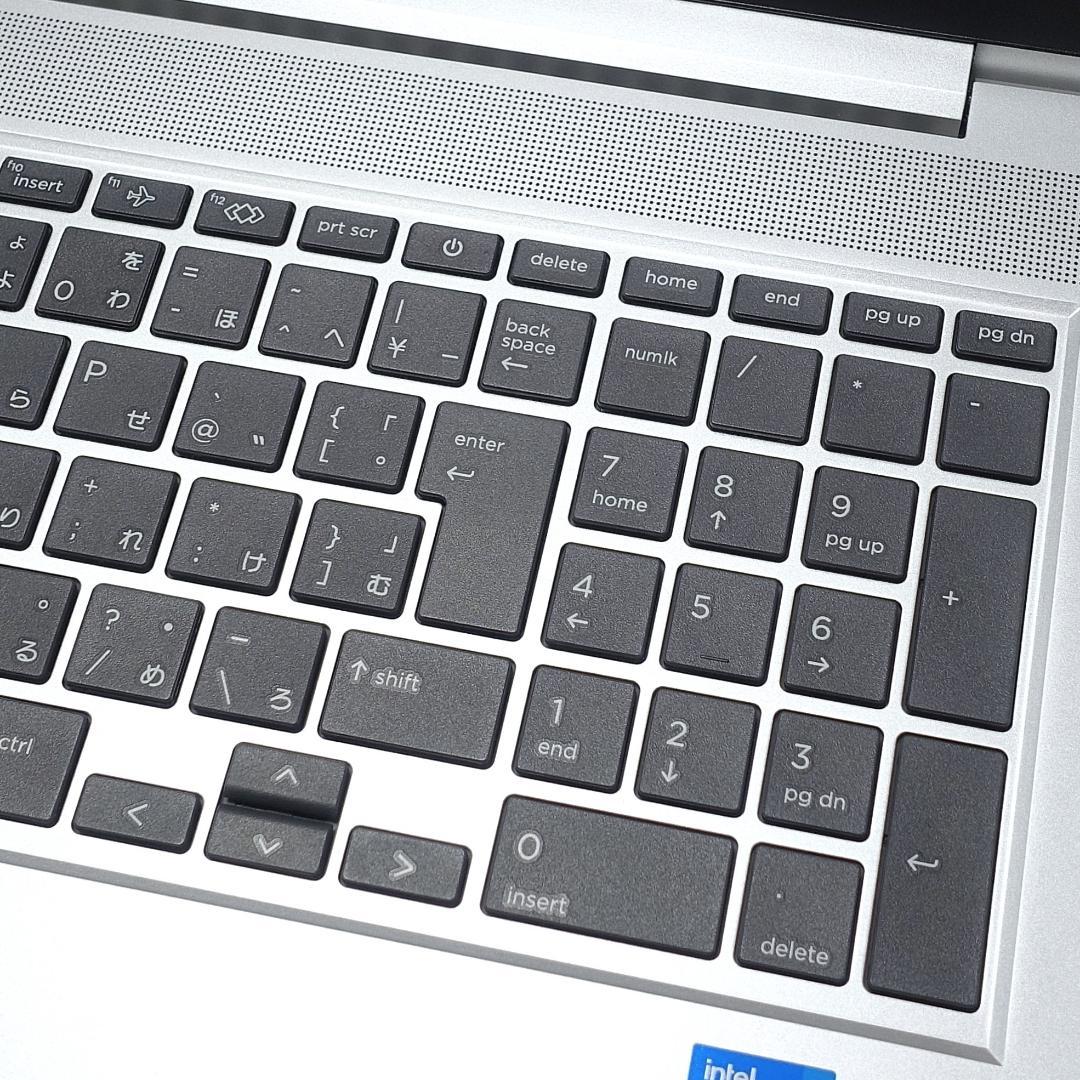 超高速新品ＳＳＤ５００ＧＢ換装済み✨美品の東京生産✨１０コアの第１２世代コアｉ５