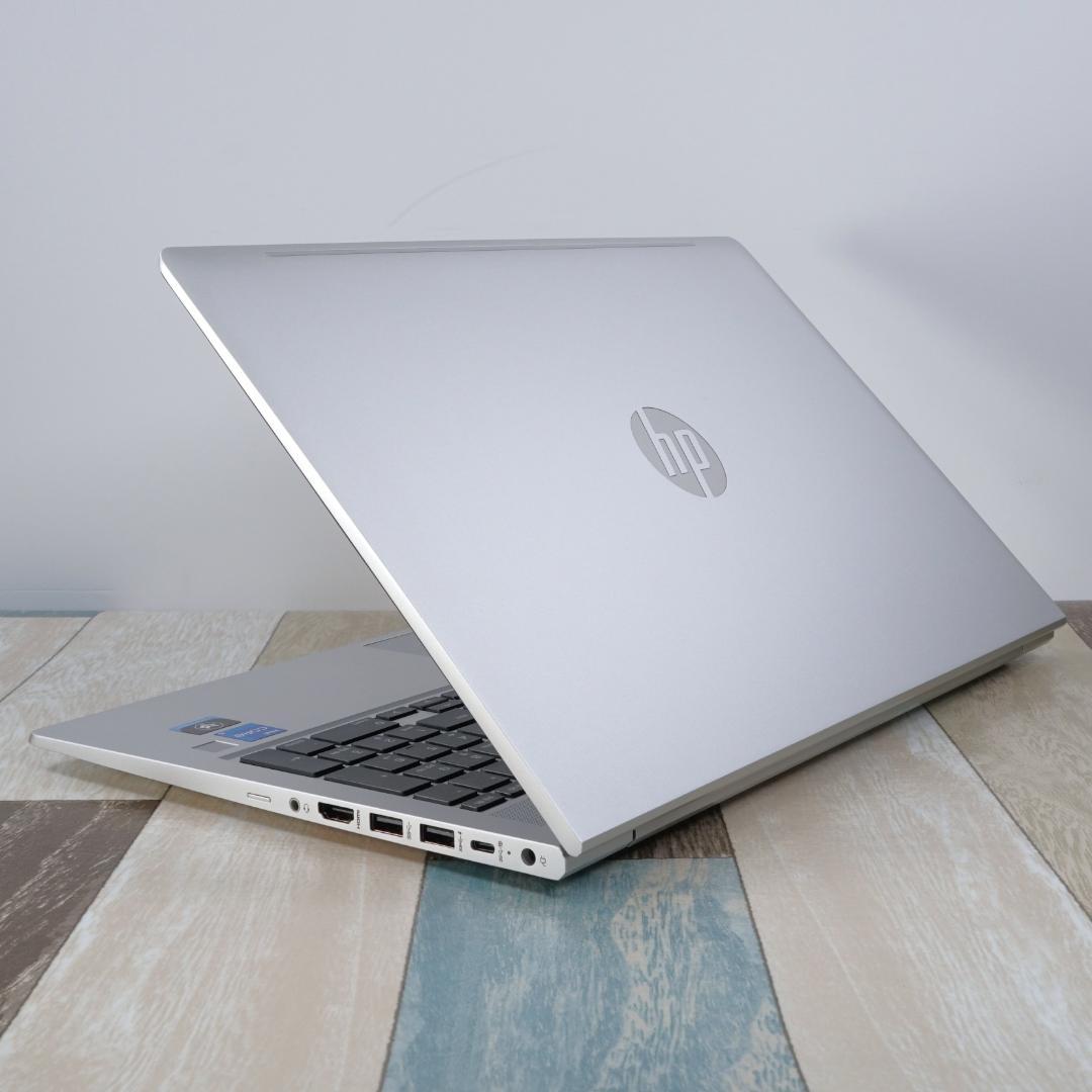 超高速新品ＳＳＤ５００ＧＢ換装済み✨美品の東京生産✨１０コアの第１２世代コアｉ５