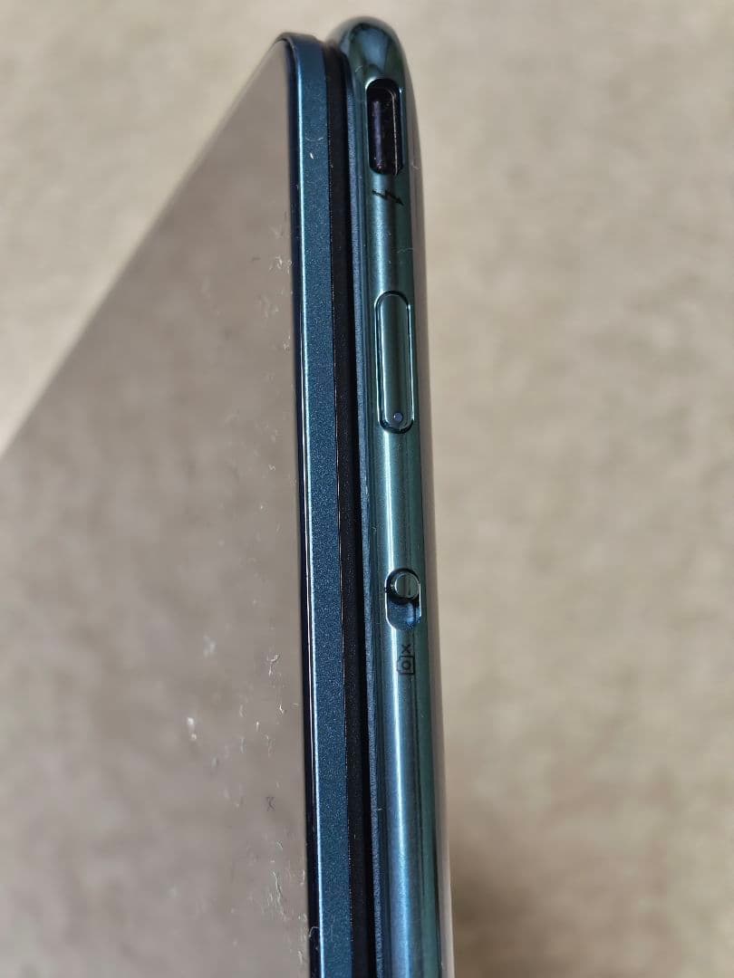 【美品】Lenovo Yoga Slim 9i Gen 10 (14インチ）