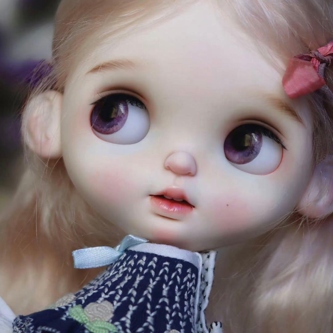 作家様カスタムブライス かわいい 幼い 人形 スミレ キラキラ